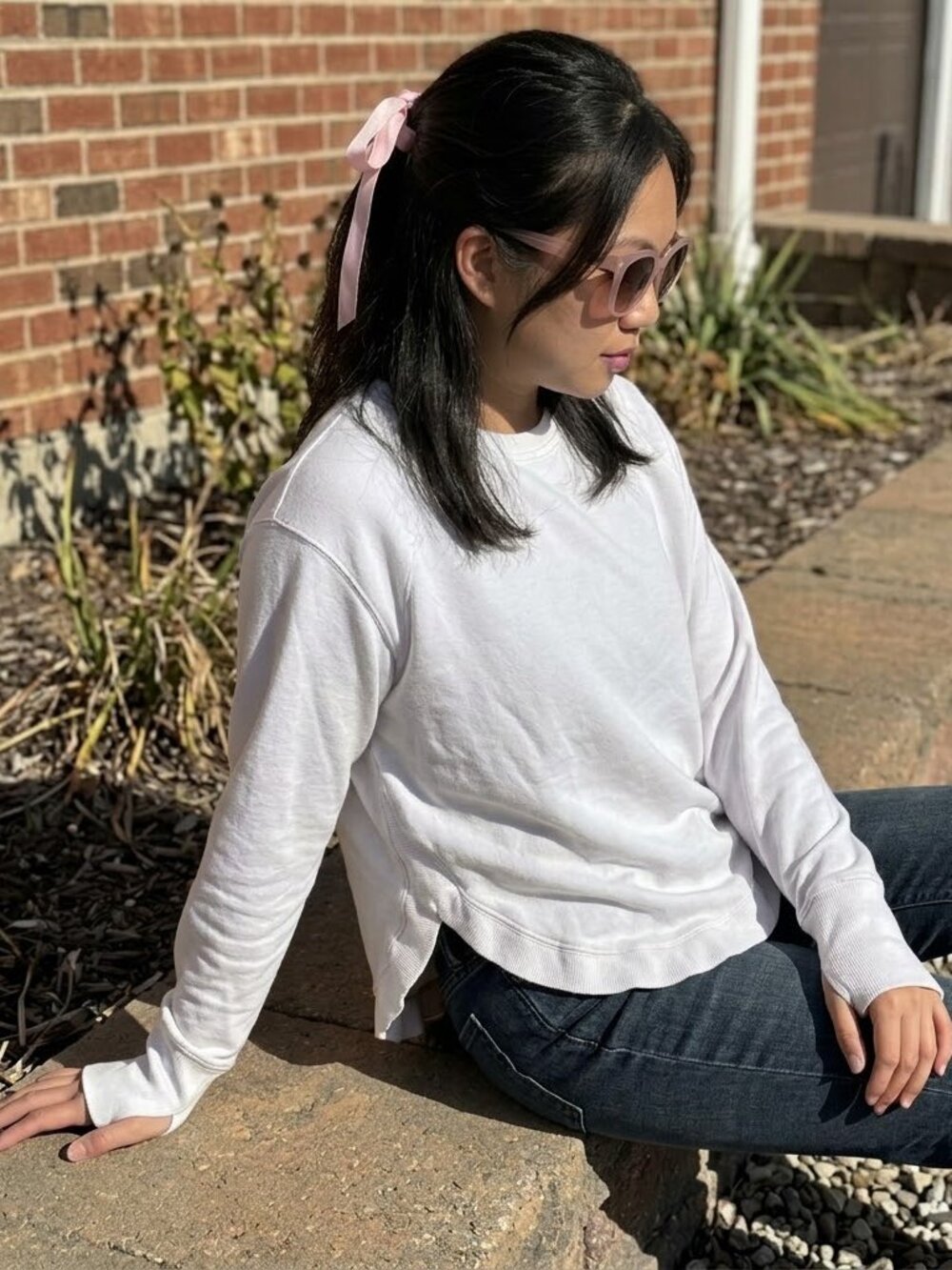 JoyLab Cream / White Curved Hem Thumbhole Pullover Loungewear Sweatshirt Size S